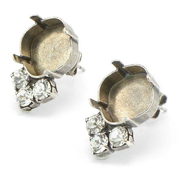 12x12mm Square Stud Earring base with 3 bottom 32pp SW Rhinestone