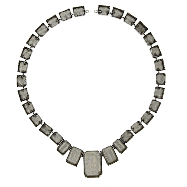 Octagon stone settings on 12x10mm 4600 Octagon Cup Chain Necklace base